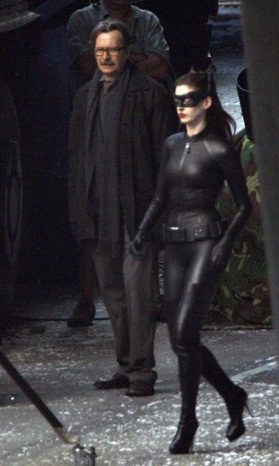 Anne Hathaway como Catwoman