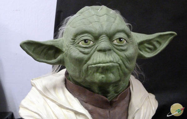 Busto de Yoda en la CIFICOM 2012