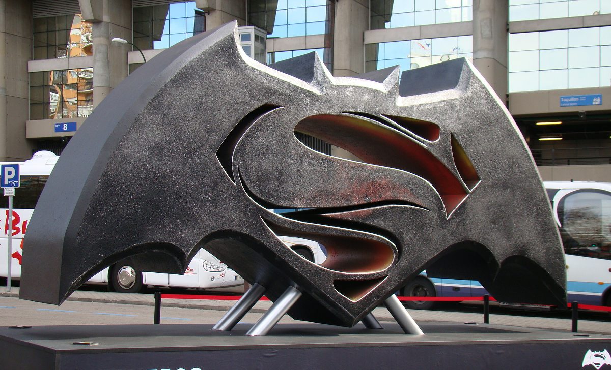 Estatua Batman v Superman
